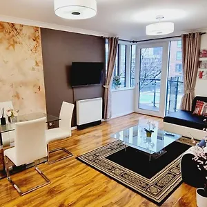 double-king-suite-canary-wharf-waterfront.brighton-hotels-england.com/